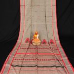 Divine Off White Pure Handloom Cotton Saree With Designer Pallu 1