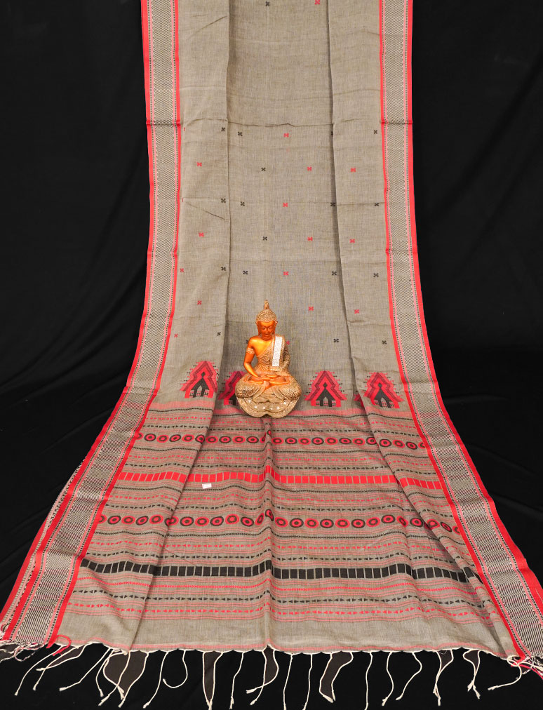 Divine Off White Pure Handloom Cotton Saree With Designer Pallu