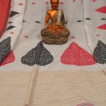 Pure Handloom Cotton with Leaf Motif 2